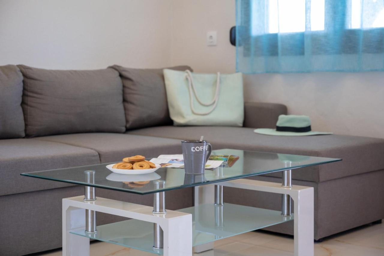Exochiko Kalamitsi Apartment Bagian luar foto